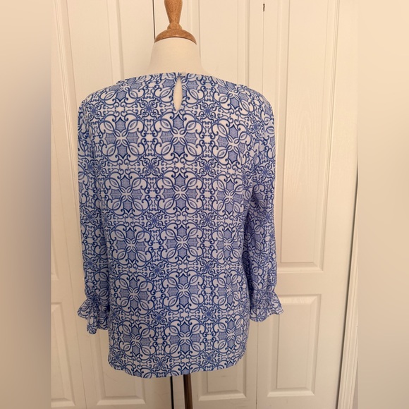 Talbots Blue & White Tile Print Blouse – Size Medium - Picture 4 of 8